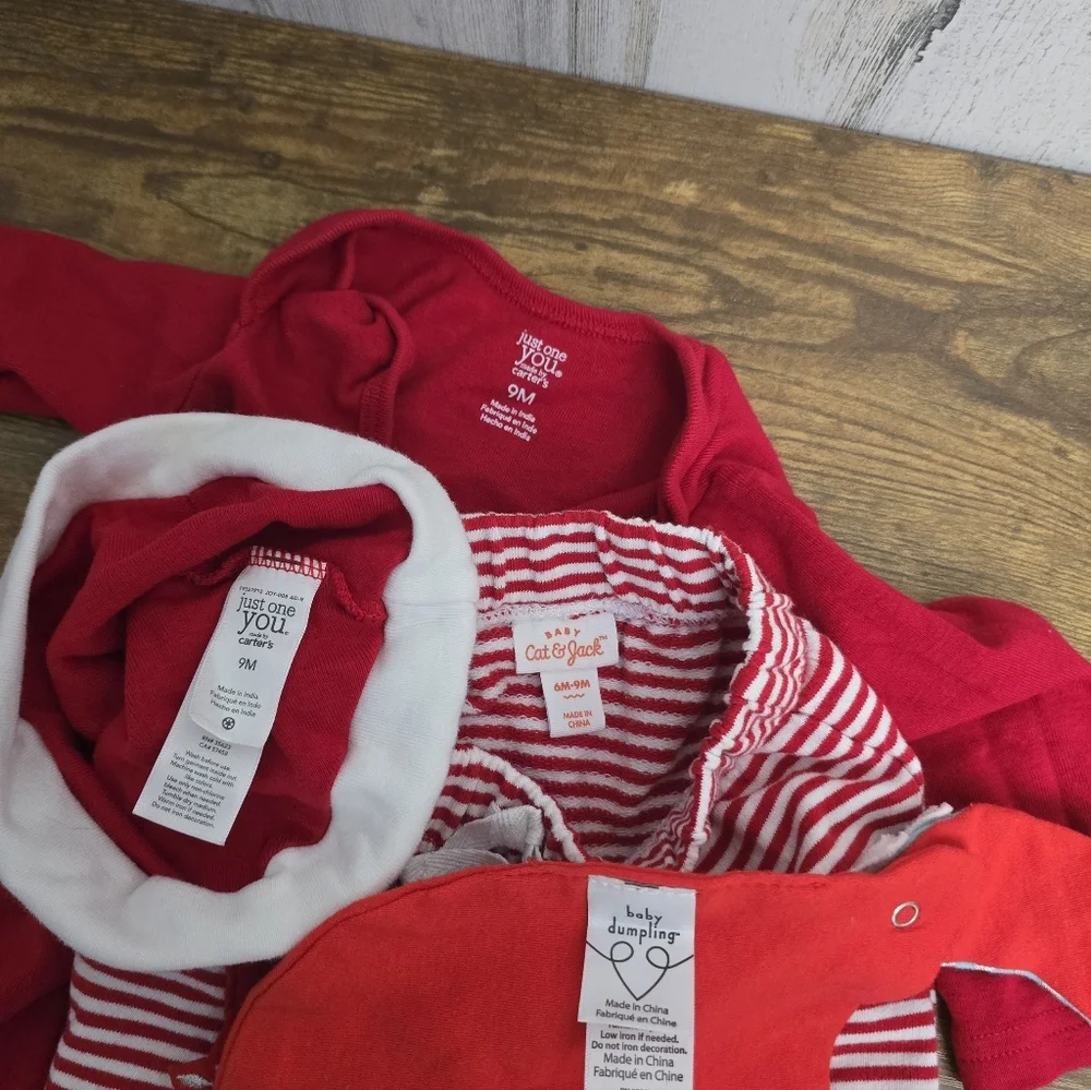 Babys Size 6-9M Santa Christmas Outfit Lot Of 4, Outfit, Pants, Hat And Bib